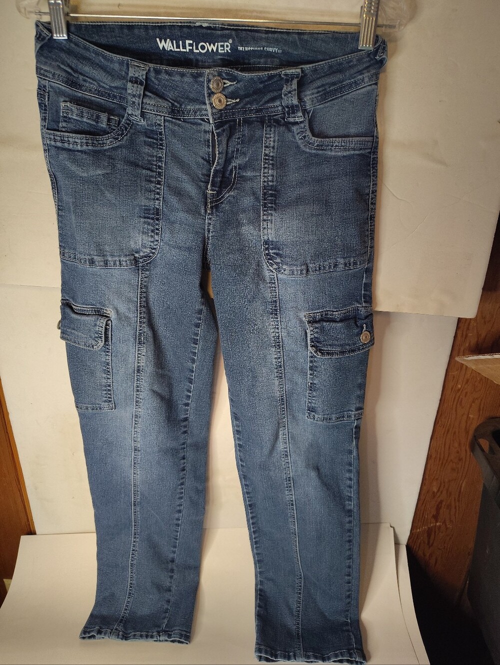 Wallflower Luscious Curvy Fit Cargo Jeans Size 5   28 X 30